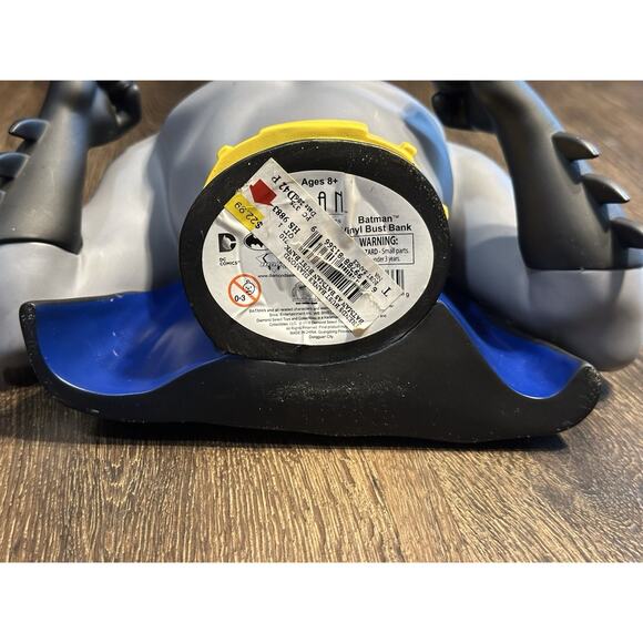 Batman Vinyl Bust Bank (Batman The Animated Series) Diamond Select - Picture 5 of 6